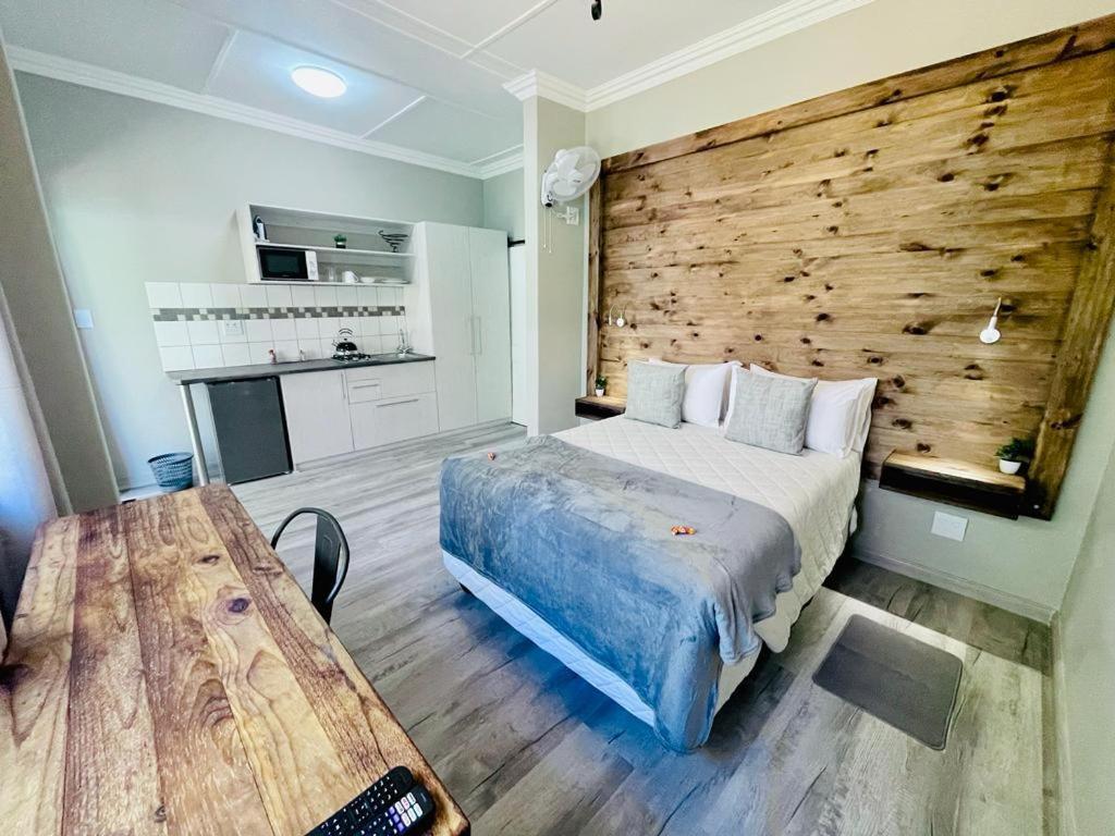 Madeira Bed Hotell Queenstown Exteriör bild